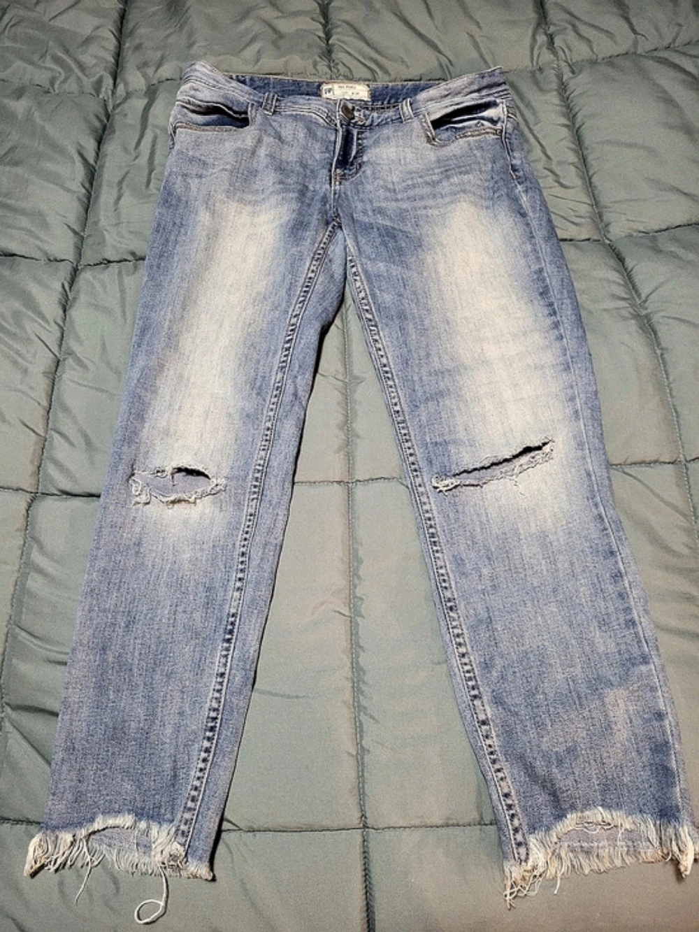 Free People Distressed Skinny Jeans in Blue